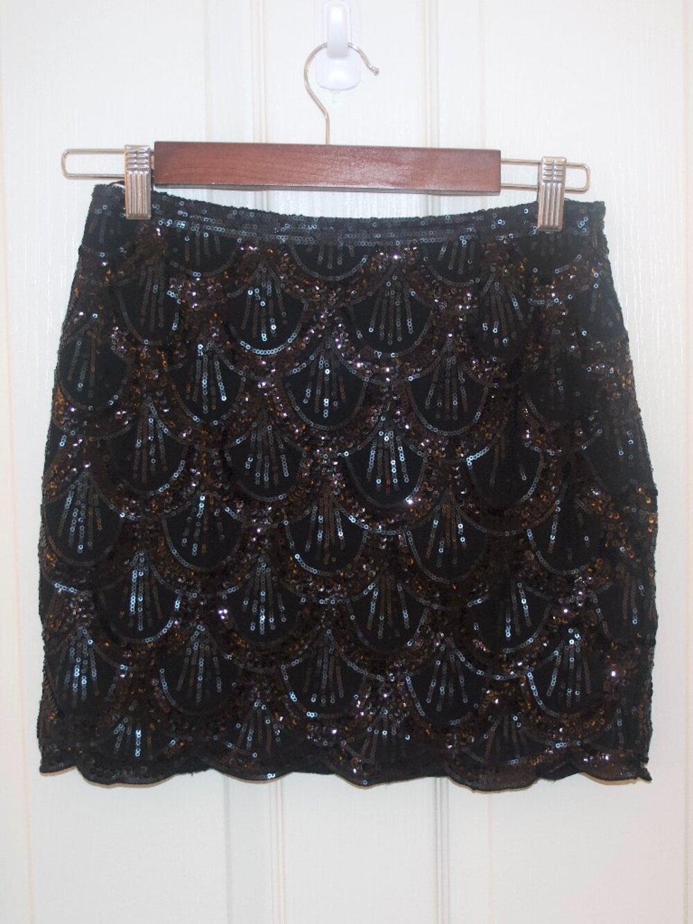 Tobi Black Sequin Crop Top Sheer Party Top Scalloped Hem Size Small